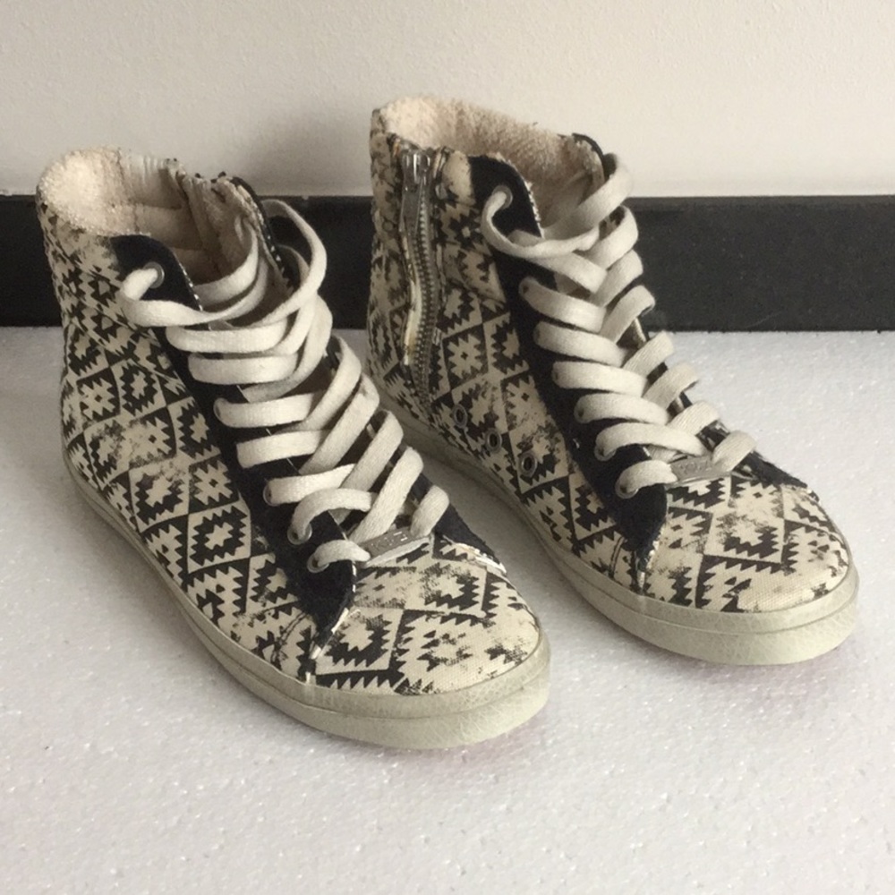 Kim & Zozi Hippie Bling  Never Worn